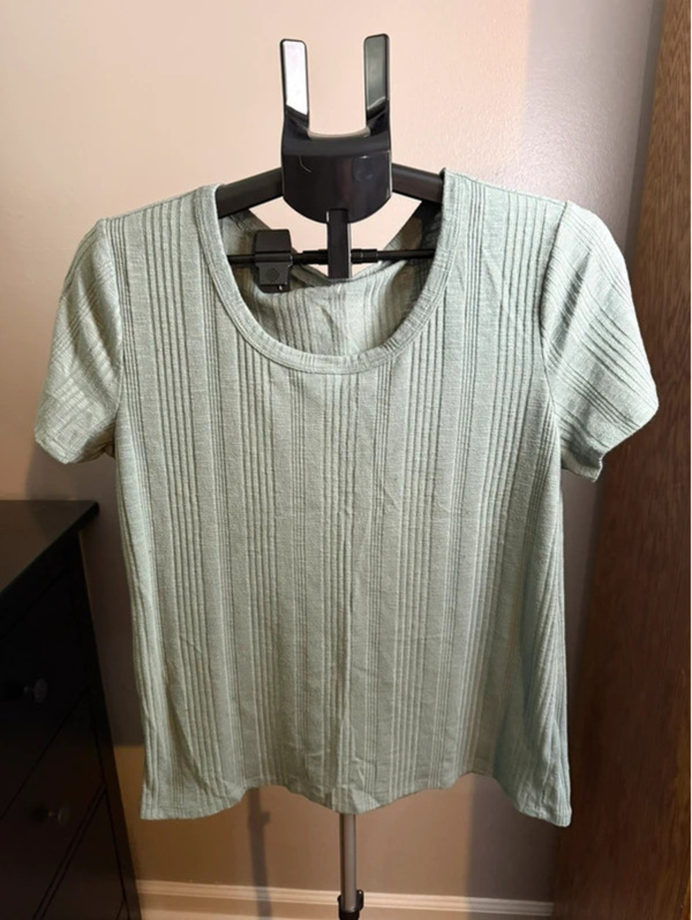Maurices 24/7 Sage Green Short-Sleeve T-Shirt Size Large